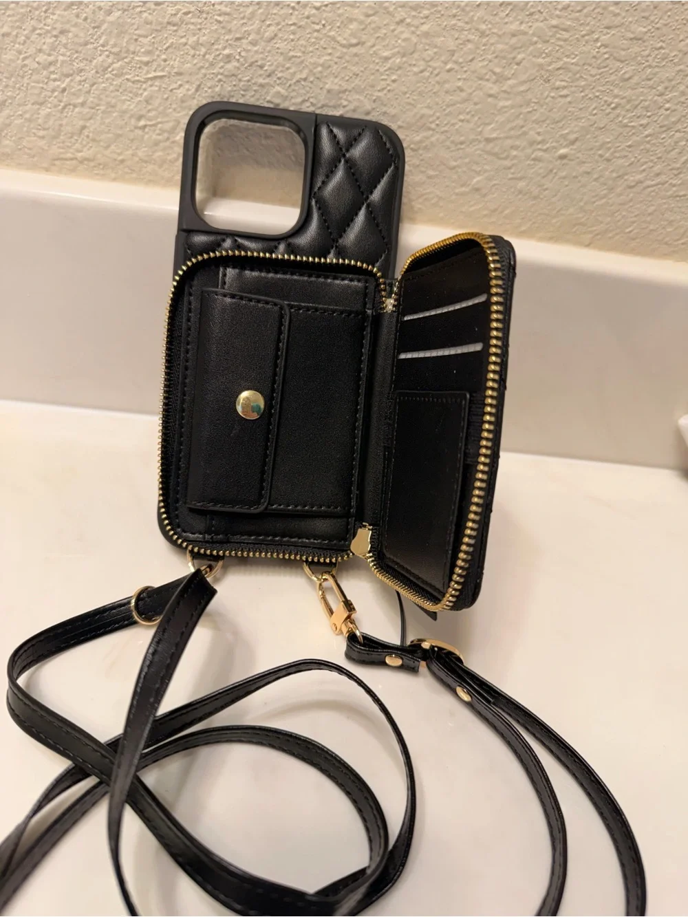 iPhone 14 Pro Max wallet case
